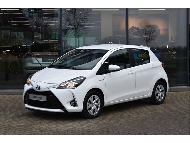 Toyota Yaris 1.5 Hybrid Business, Camera, Navigatie, Isofix