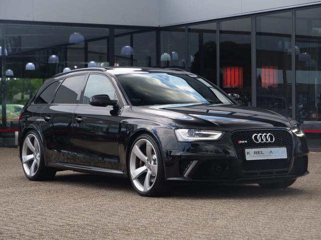 Audi RS4 Avant 4.2 FSI V8 | Quattro | B&O | Panorama | Drive select | Adapt. cruise | Camera | Vol!!
