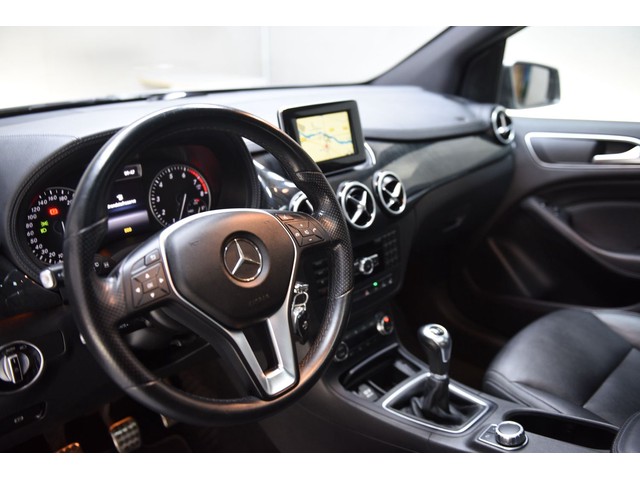 Mercedes-Benz B-Klasse 180 Prestige [ leder panoramadak xenon]