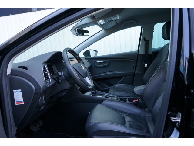 Seat Leon 1.5 TSI 150 PK Xcellence Intense Aut. Digitaal Dash. Leder Carplay