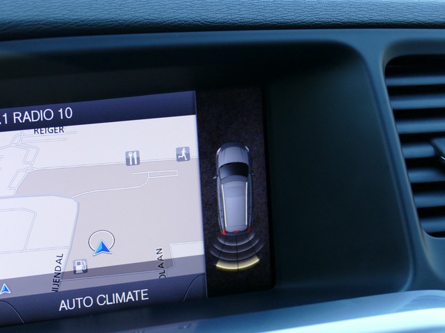 Volvo V60 T3 Kinetic Navi   Bluetooth   18''   Parkeersensoren achter