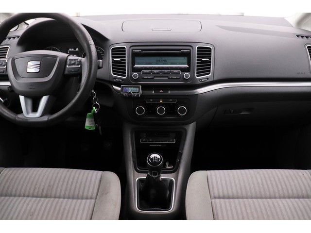 Seat Alhambra 2.0 TDI Reference | 2e eigenaar | Airco | Radio CD | Cruise control | Bluetooth | Lichtmetalen velgen | Trekhaak