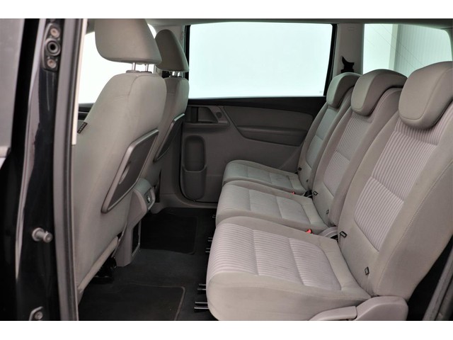Seat Alhambra 2.0 TDI Reference | 2e eigenaar | Airco | Radio CD | Cruise control | Bluetooth | Lichtmetalen velgen | Trekhaak