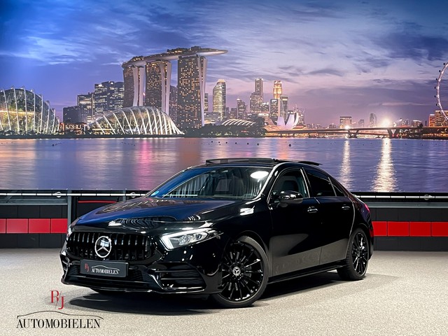 Mercedes-Benz A-Klasse A250 Limo AMG &- Night |Pano|Sfeer|