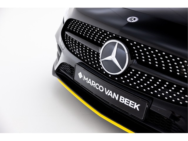 Mercedes-Benz A-Klasse 180 AMG | Pano | Night | 19 | Carplay