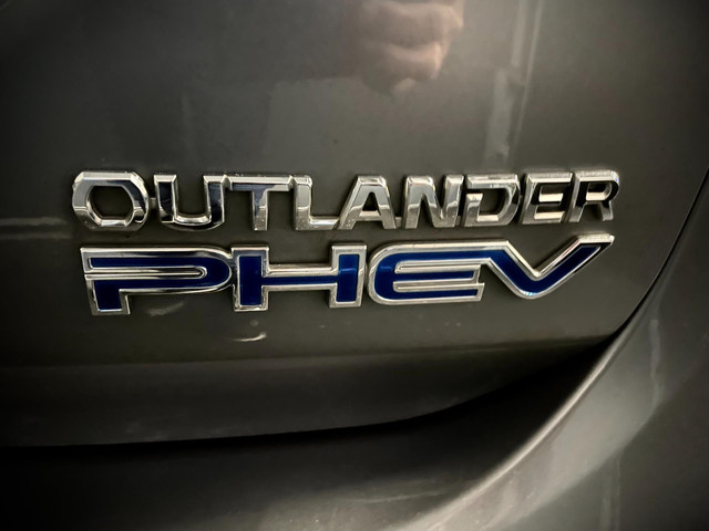 Mitsubishi Outlander 2.0 PHEV Instyle+ GLASDAK NAVI ACC LEER