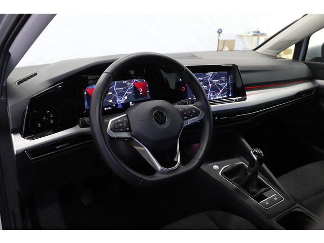 Volkswagen Golf 1.0 TSI 110pk Life Navigatie Pdc Led Virtual Cockpit 230