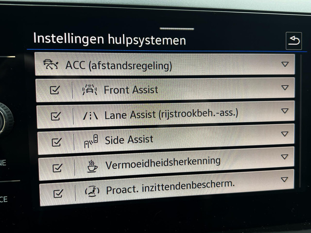 Volkswagen Taigo 1.5 TSI R-Line Business Carplay_Parkeer assist_Virtual