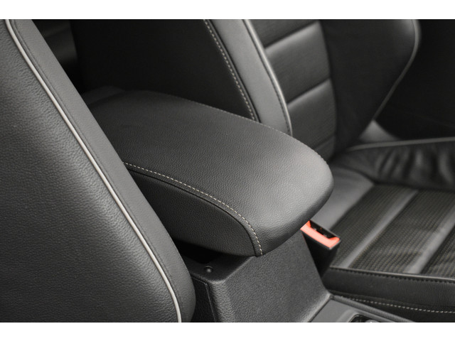 Volkswagen Golf GTE GTI 1.4 TSI PHEV Limited Edition Leer Keyless Apple-Carlay