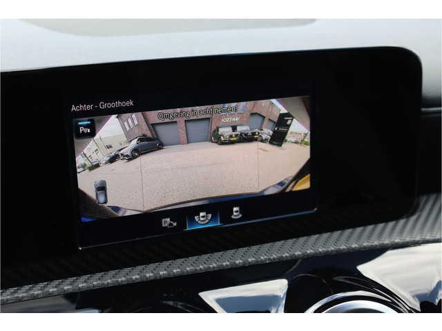 Mercedes-Benz A-Klasse 180 Advantage Aut7, Panoramadak, MBUX Navigatie, Camera, Cruise Control, Spoorassistent, Stoelverwarming, Apple Carplay Android 