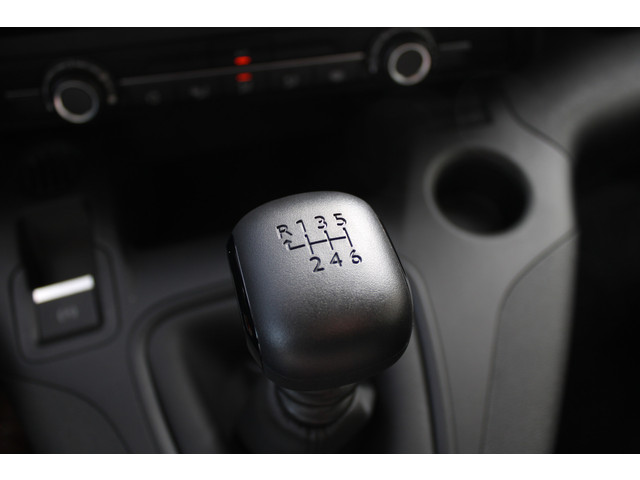 Citroen Berlingo 1.5 BlueHDi 100PK 3-zitplaatsen, Airco, Radio DAB+, Trekhaak, Cruise Control, Apple Carplay Android Auto, Betimmering, Lichtmeta