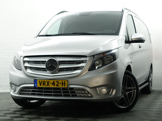 Mercedes-Benz Vito 114 CDI Lang AMG Night Edition- 3 Pers, 40DKM, Cruise, Clima, Sidebars, Roofrails