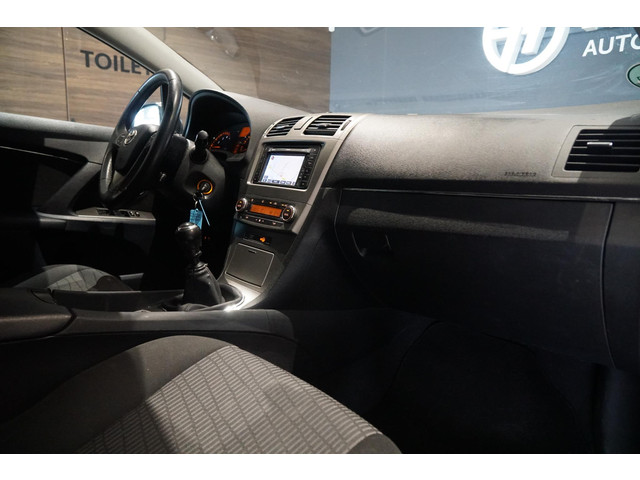 Toyota Avensis Wagon 1.8 VVTi Business *DEALER ONDERHOUDEN* + CAMERA   NAVIGATIE   TREKHAAK