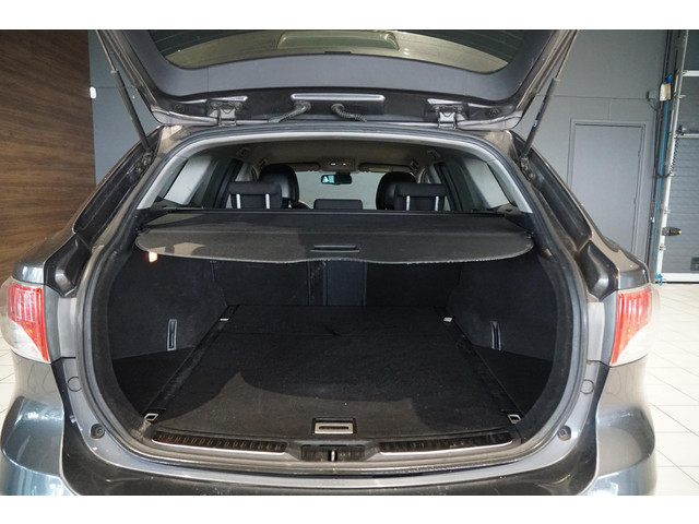 Toyota Avensis Wagon 1.8 VVTi Business *DEALER ONDERHOUDEN* + CAMERA   NAVIGATIE   TREKHAAK