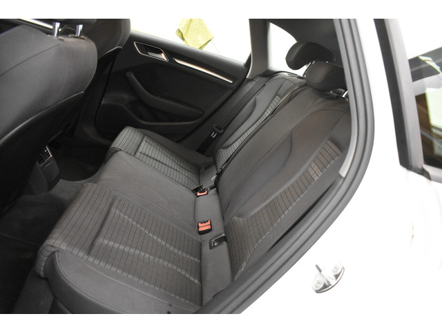 Audi A3 Sportback 1.4 e-tron PHEV Sport Virtual Dakrail Keyless PDC v+a Stoelver