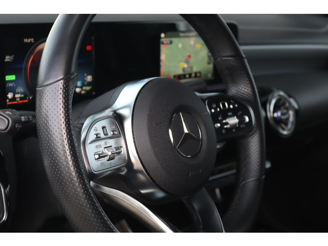 Mercedes-Benz CLA Shooting Brake CLA250e 218PK AUTOMAAT AMG LINE Trekhaak | Sfeerverl. | Navi | Camera | Cruise | Multibeam led | 18 Inch Lm |