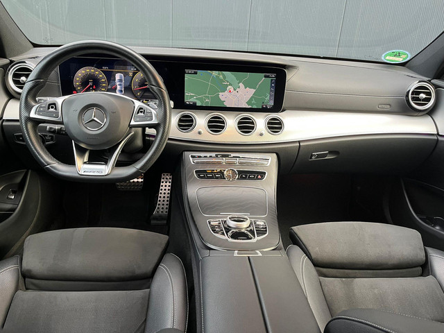 Mercedes-Benz E-Klasse 300 AMG line digitaal dashboard   20 inch