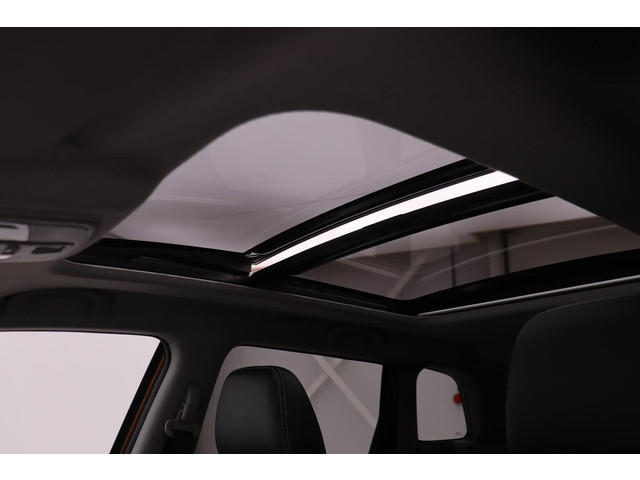 Suzuki Vitara 1.6 High Executive | Panoramadak | Suede | Full LED | Adaptive Cruise | Navigatie | Camera | Stoelverwarming | PDC