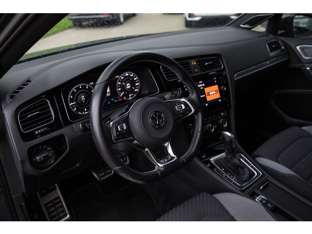 Volkswagen Golf 1.5 TSI Highline Business R , Adap. cruise, Virtual cockpit,