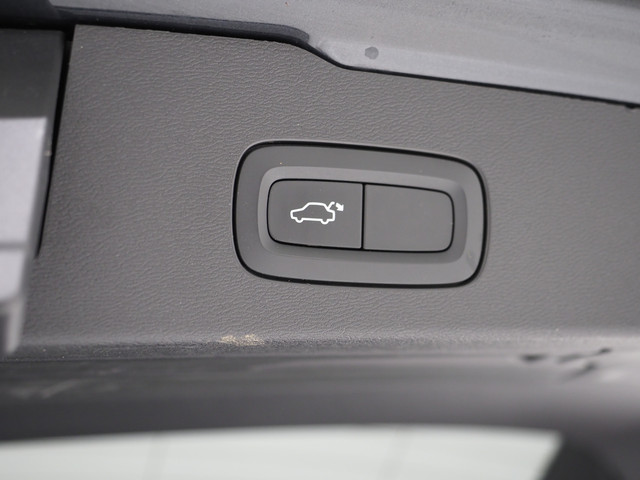 Volvo V60 2.0 T8 Twin Engine AWD Inscription | Panoramadak | Carplay | Leder | LED