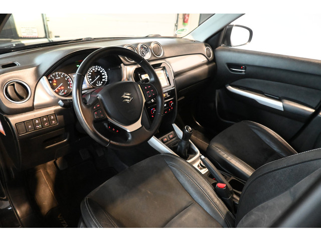 Suzuki Vitara 1.6 High Executive Allgrip 4X4 Navigatie Panoramadak 100% Onderhouden! Inruil Mogelijk