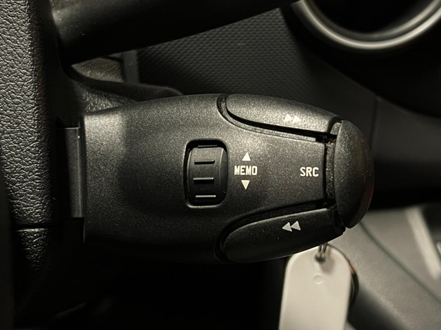 Peugeot Partner 120 1.6 BlueHDi Premium Pack Navi Camera LED PDC