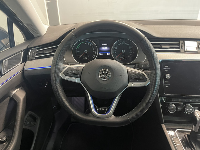 Volkswagen Passat 1.4 TSI PHEV GTE Business SideAssist MassageStoel HeadUpDisplay