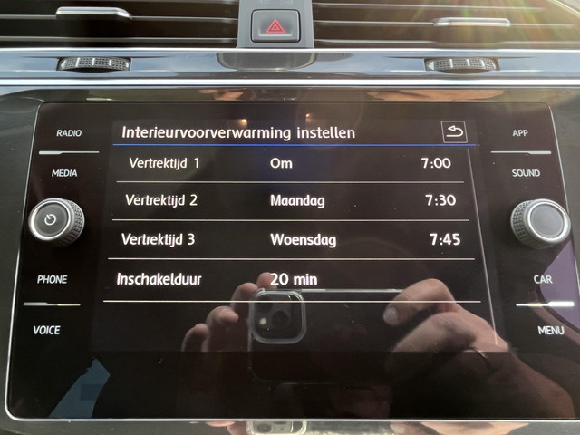 Volkswagen Tiguan 2.0 TSi DSG 4Motion 190 PK | EL. TREKHAAK | STANDKACHEL |