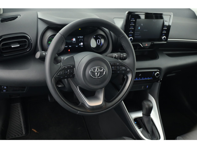 Toyota Yaris 1.5 Hybrid Team D | Navi by App | Camera | Keyless | Adapt. Cruise | Stoelverw.