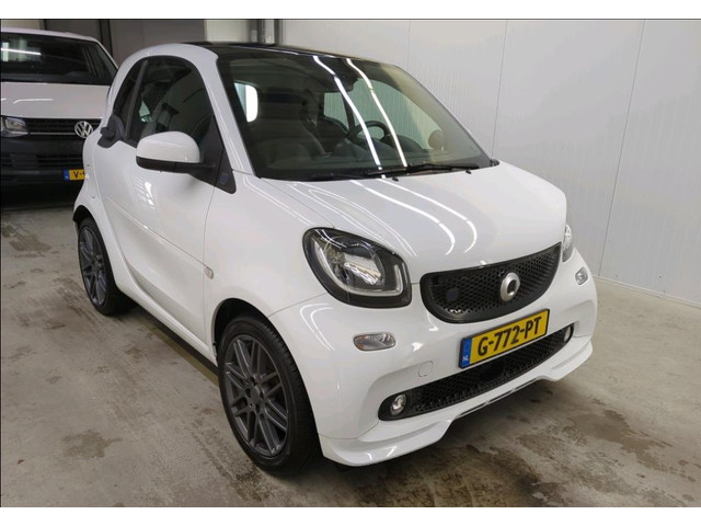 Smart Fortwo EQ BRABUS Style (INCL.BTW) *PANO | NAVI-FULLMAP | CAMERA | VOLLEDER | AIRCO | PDC | CRUISE*