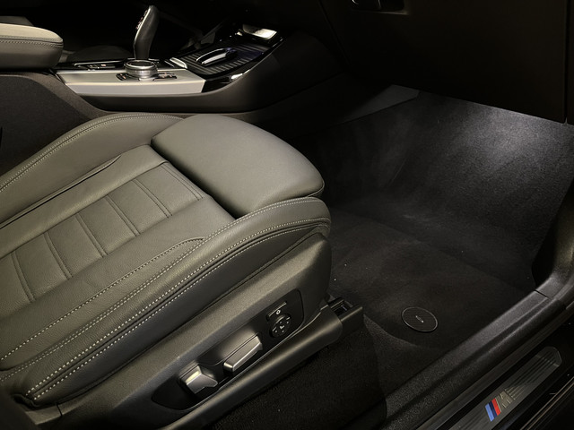 BMW X3 xDrive30i M-Sport   Full opt   Panodak   Leer   HeadUp   Gesture control   EDC   Full LED   Display key   Standverwarming - 20 d