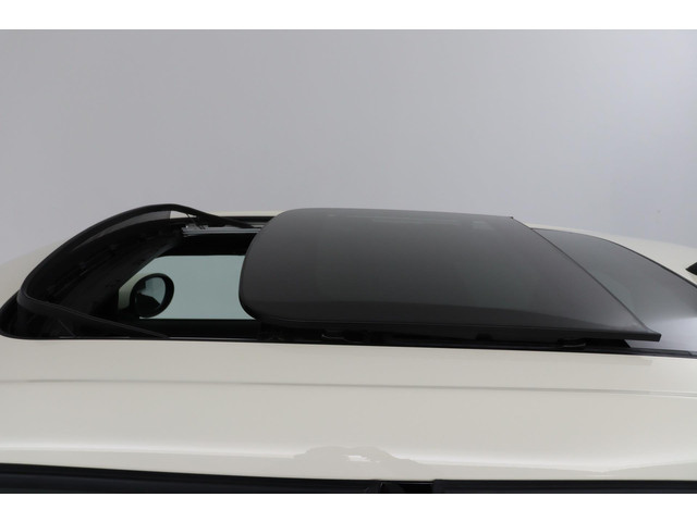 MINI Cooper 1.5 60 Years Edition(1e eig, NL-auto, Dealer onderhoud, Panorama, Harman Kardon, Navi Pro, StoelV, Clima, ETc)