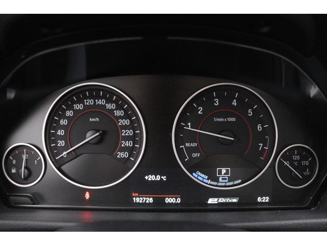 BMW 3 Serie 330e M-Sport | 1e eigenaar | Leder | Schuifdak | Stoelverwarming | Navigatie | Full-LED | PDC | Sportstoelen | Climate control