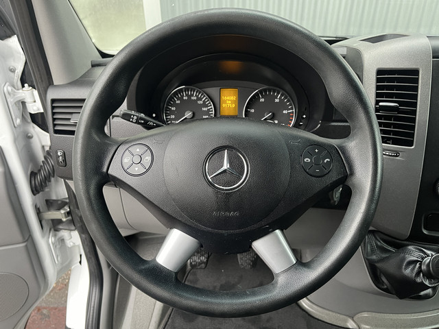 Mercedes-Benz Sprinter 313 2.2 CDI 366 L2 H2 Airco Cruise controle Trekhaak 2000kg 3 persoons Euro 5 Camera Parkeerhulp voor en achter Lane assist