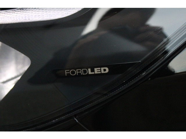 Ford Transit Custom 320 2.0 TDCI L2H1 Trend 136pk - 2x Schuifdeur - Navigatie - LED koplampen - Camera - Trekhaak - Rijklaar