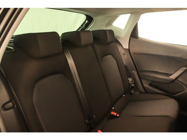 Seat Ibiza Style Business Intense 1.0 TSI 95pk Parkeersensoren, Navigatie, Cruise control, Stoelverwarming, Airco, DAB, App connect, LED ko