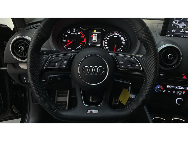 Audi A3 Sportback 30 TFSI Sport S Line Edition Leder-Stof LED Navigatie