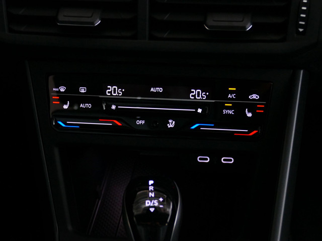 Volkswagen Taigo 1.5 TSI 150PK R-LINE BLACK PACK LED.GRILL CARPLAY NAVI CAMERA 18''LMV VIR.COCKPIT LED STOELVERW. KEYLESS