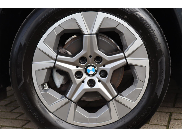 BMW X1 (f48) 1.8i SDRIVE AUTOMAAT PREMIUM X-LINE Sfeerverlichting | Leer | Camera | Stoelverw. | Comfort Access | Led | Navi | Adapt.Cr