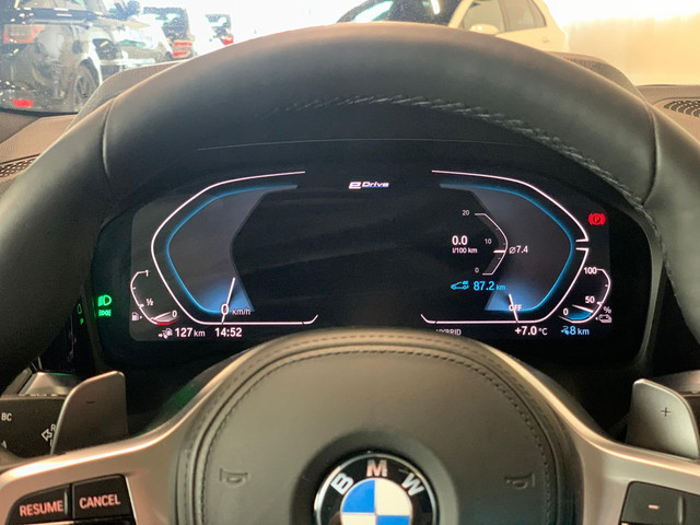 BMW 3 Serie 330e High Executive | M-SPORT | HEAD UP | SCHUIF KANTEL