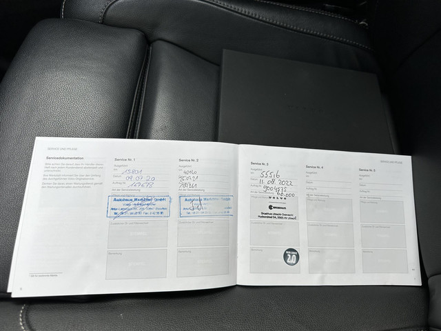 Volvo XC40 2.0 T4 Inscription | Dak| CarPlay| Dealer onderhouden| Keyless|