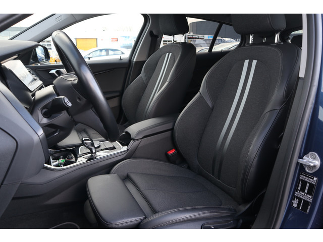 BMW 1 Serie 118i Executive NL Auto! Half Leder  Cruise  Carplay  Virtual Cockpit  LED  LMV  Navi  PDC  .