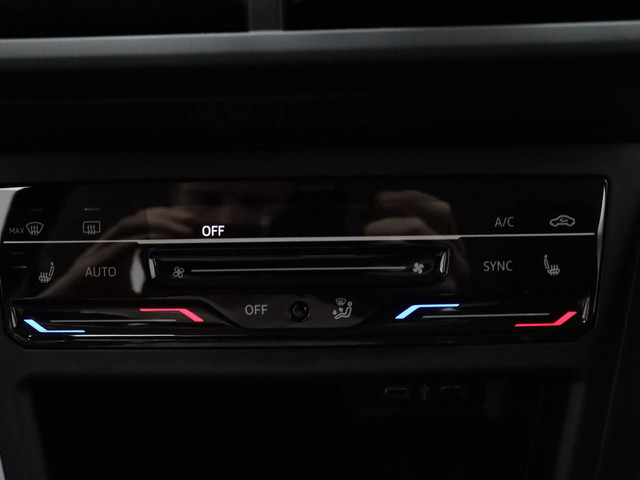 Volkswagen Polo TSI 95pk Life DSG Automaat ALL-IN PRIJS! | Camera | Climate | Navi