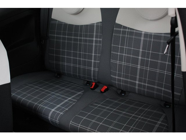 Fiat 500 1.2 Lounge | Navigatie | Climate Control | Panoramadak | Cruise Control | Bluetooth | Parkeersensoren | Lichtmetalen velgen