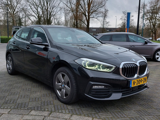 BMW 1 Serie 118i 140pk Automaat Executive Edition | Origineel NL | Navi + Apple Carplay + Android Auto | Clima | Cruise | Pdc V+A | Led Kopl