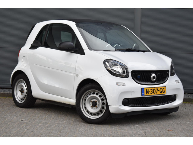 Smart Fortwo EQ pure 18 kWh   Airco   Automaat   Bluetooth  