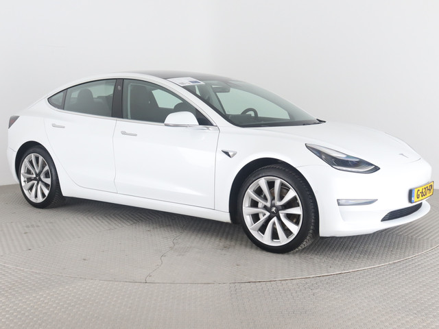 Tesla Model 3 Long Range 75 kWh | 1e eigenaar | Navigatie | Panoramadak | Camera |