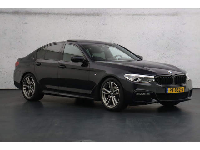 BMW 5 Serie 520i M-sport | Schuifdak | Memory seats | Head-up | Dealeronderhouden | Leder