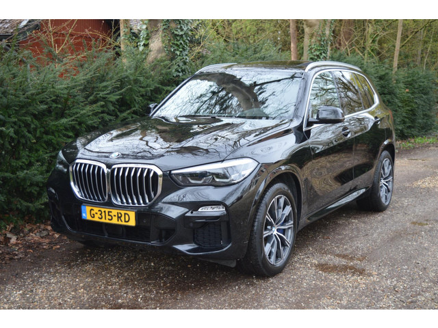 BMW X5 XDrive30d High Exe M-sport panoramadak H&K dealer onderh