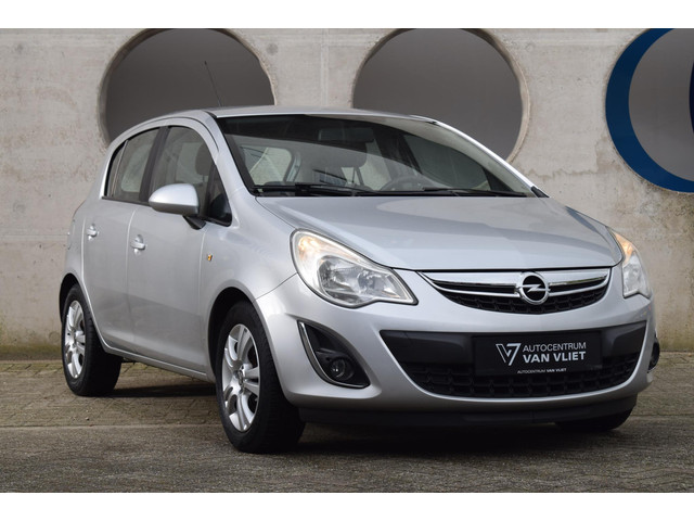 Opel Corsa 1.2-16V Cosmo 5 Deurs | 12 MAANDEN GARANTIE | ALL SEASON BANDEN |